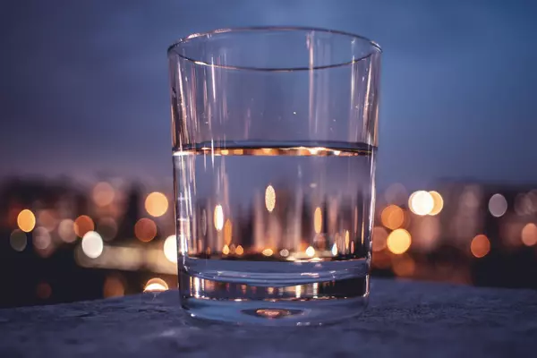 voir le verre moitié plein plutôt que moitié vide