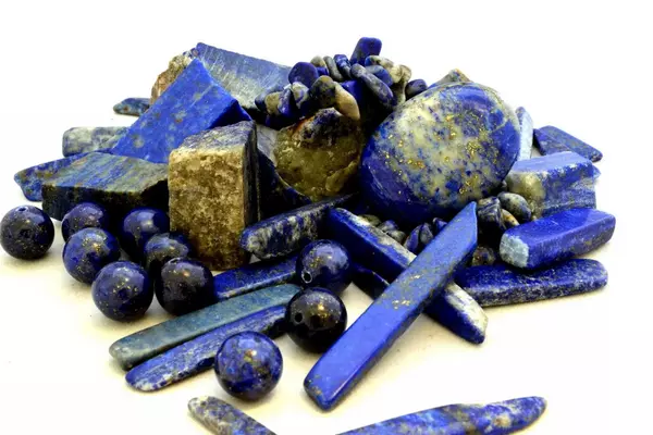 harmoniser ses chakras avec le lapis-lazuli